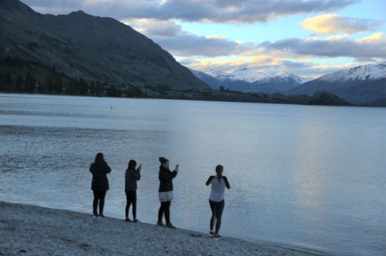 NZ_lake_sunset1
